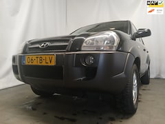 Hyundai Tucson - 2.0i Style World Cup edition - Airco - Leer - Trekhaak