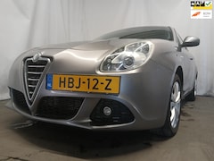 Alfa Romeo Giulietta - 1.6 JTDm Distinctive - Schade