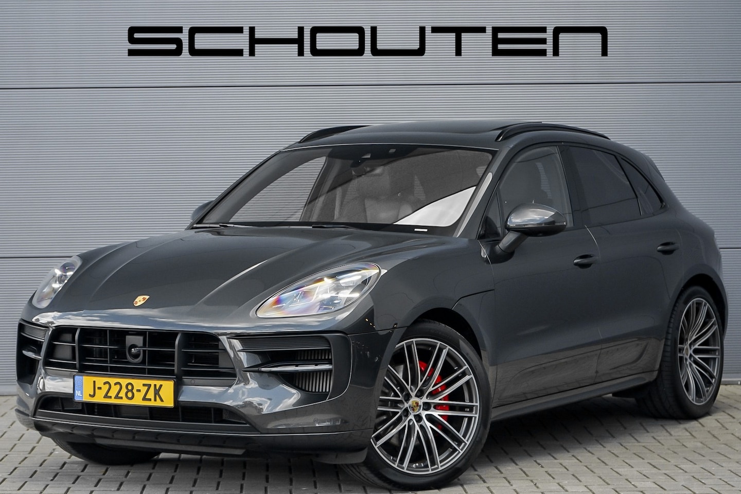 Porsche Macan - 2.9 GTS Pano Sport Chrono Sport Design ACC Trekhaak - AutoWereld.nl