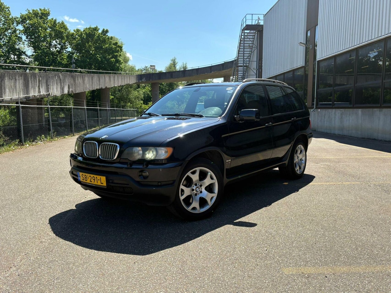 BMW X5 - 4.4i Executive full option incl nwe apk en banden - AutoWereld.nl