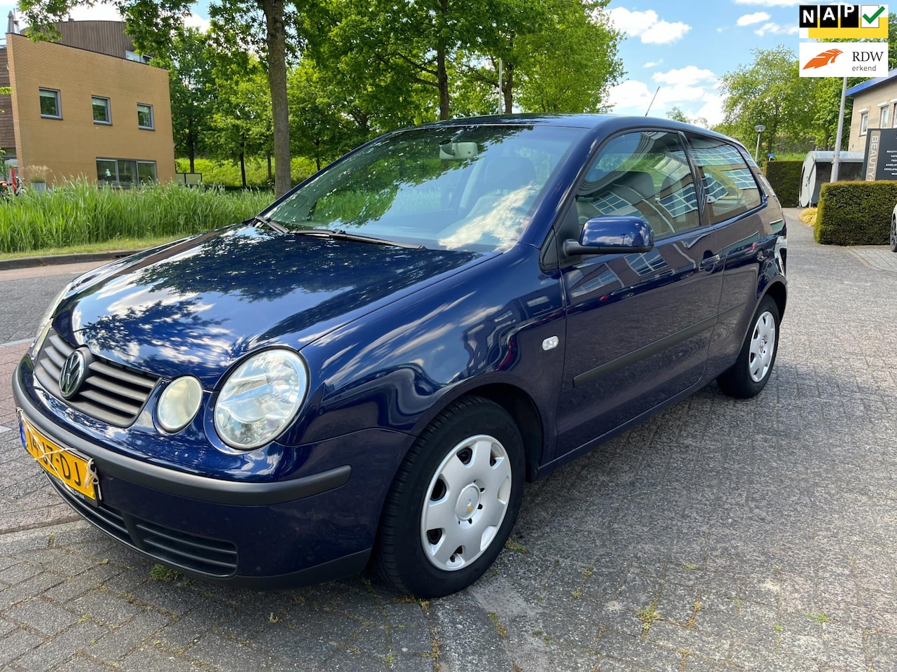 Volkswagen Polo - 1.4-16V Comfortline AUTOMAAT - AutoWereld.nl
