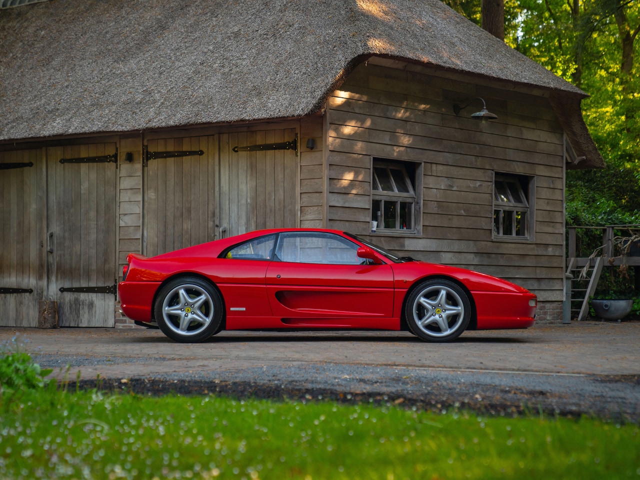 Ferrari F 355 - Berlinetta | Manual | Full history - AutoWereld.nl