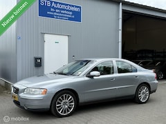 Volvo S60 - 2.4D D5, Leder, Xenon