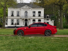 Alfa Romeo Giulia - 2.9 V6 Quadrifoglio | Manual | 2e eigenaar | Harman/Kardon