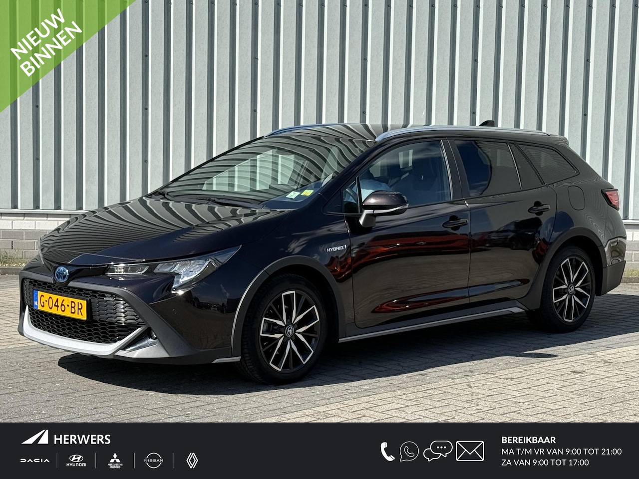 Toyota Corolla Touring Sports - Trek 1.8 Hybrid / Stoelverwarming / Trekhaak / Navigatie / Apple CarPlay/Android Auto / El - AutoWereld.nl