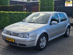 Volkswagen Golf - 1.6 Trendline|AUTOMAAT|AIRCO|CruiseControle|NAP KM|Trekhaak|NW APK 05-2026