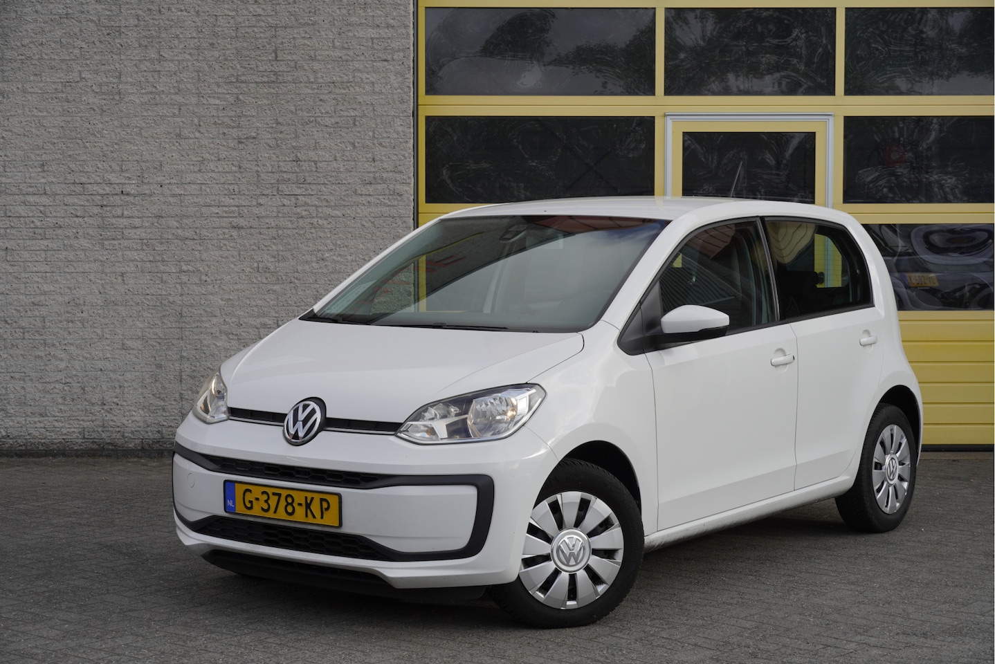 Volkswagen Up! - 1.0 BMT 5drs Move Up! BJ2019 Led | Audio | Airco | Stuurbekrachtiging | Getint glas - AutoWereld.nl