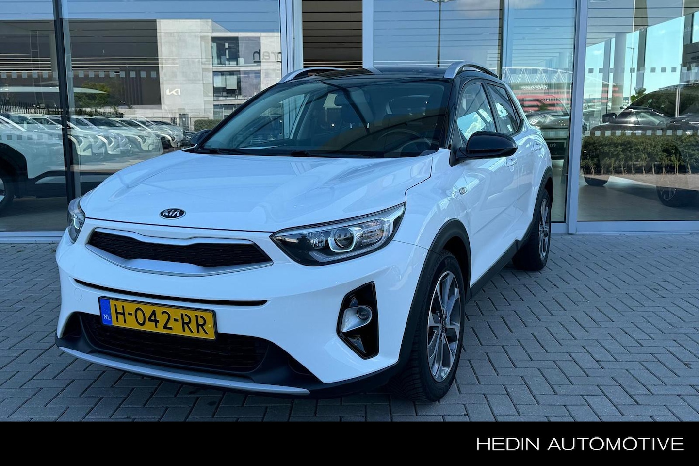 Kia Stonic - 1.0 Turbo DynamicLine | Lichtmetaal | Navigatie | Bluetooth | Airco | - AutoWereld.nl