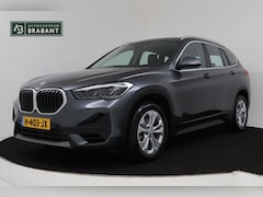 BMW X1 - SDrive18i Executive Edition (PARKEERSENSOREN, NAVIGATIE, CRUISE, STOELVERWARMING, AUTOMAAT