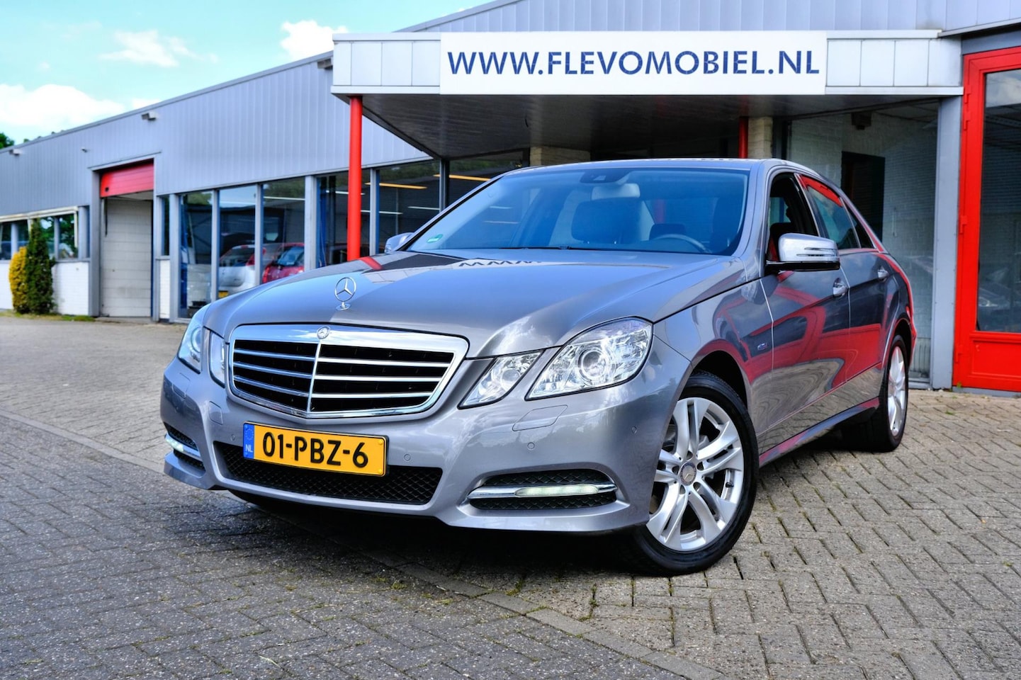 Mercedes-Benz E-klasse - 200 CGI 184pk Avantgarde Aut. Navi|Clima|Half Leder|LMV - AutoWereld.nl