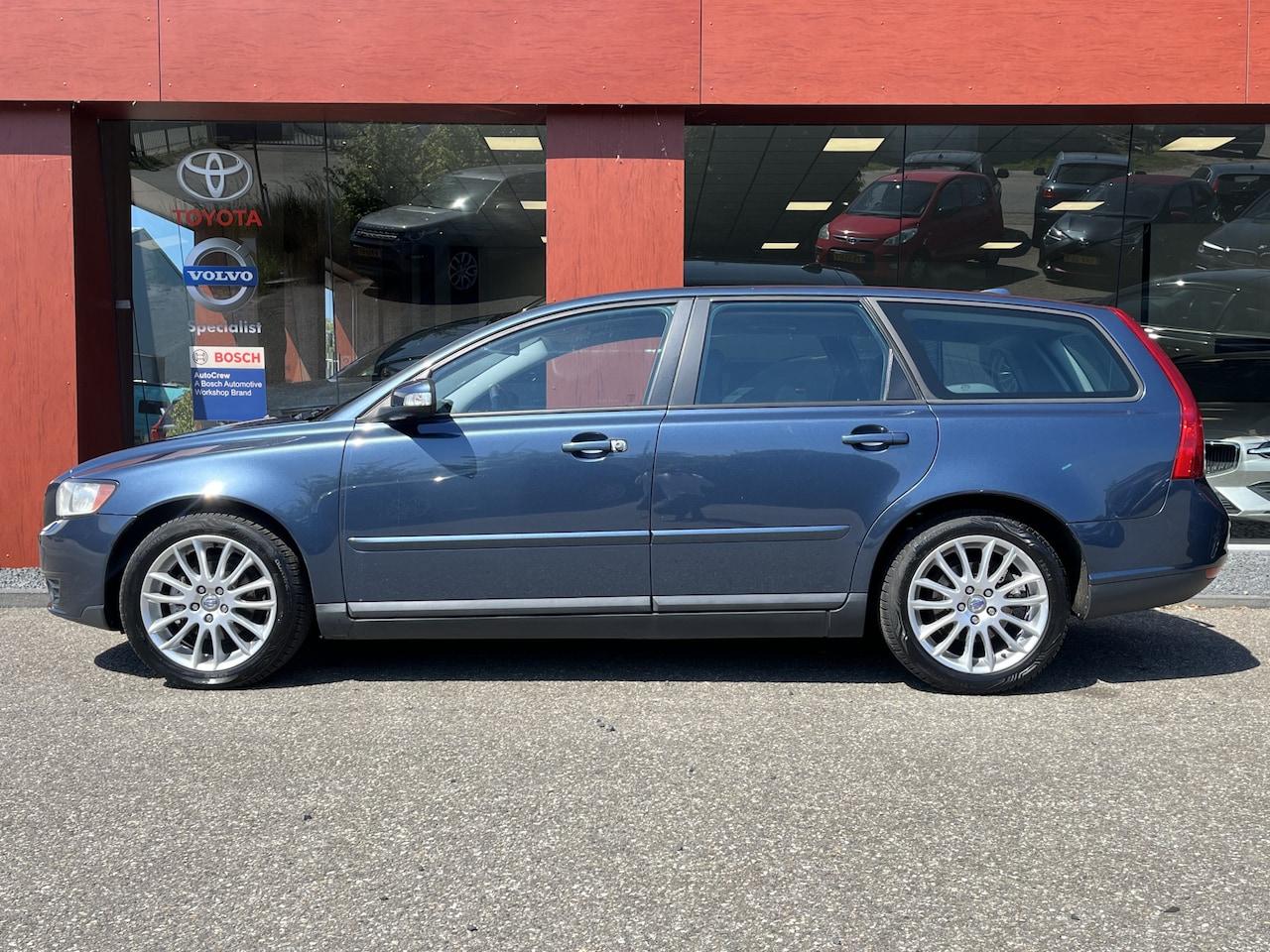 Volvo V50 - 1.8 Edition II | Leer | 17'' | Trekhaak - AutoWereld.nl