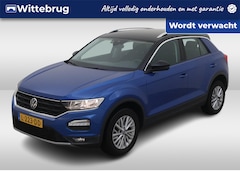 Volkswagen T-Roc - 1.0 TSI Style / Navigatie / Adaptive Cruise control / PDC / 16 Inch