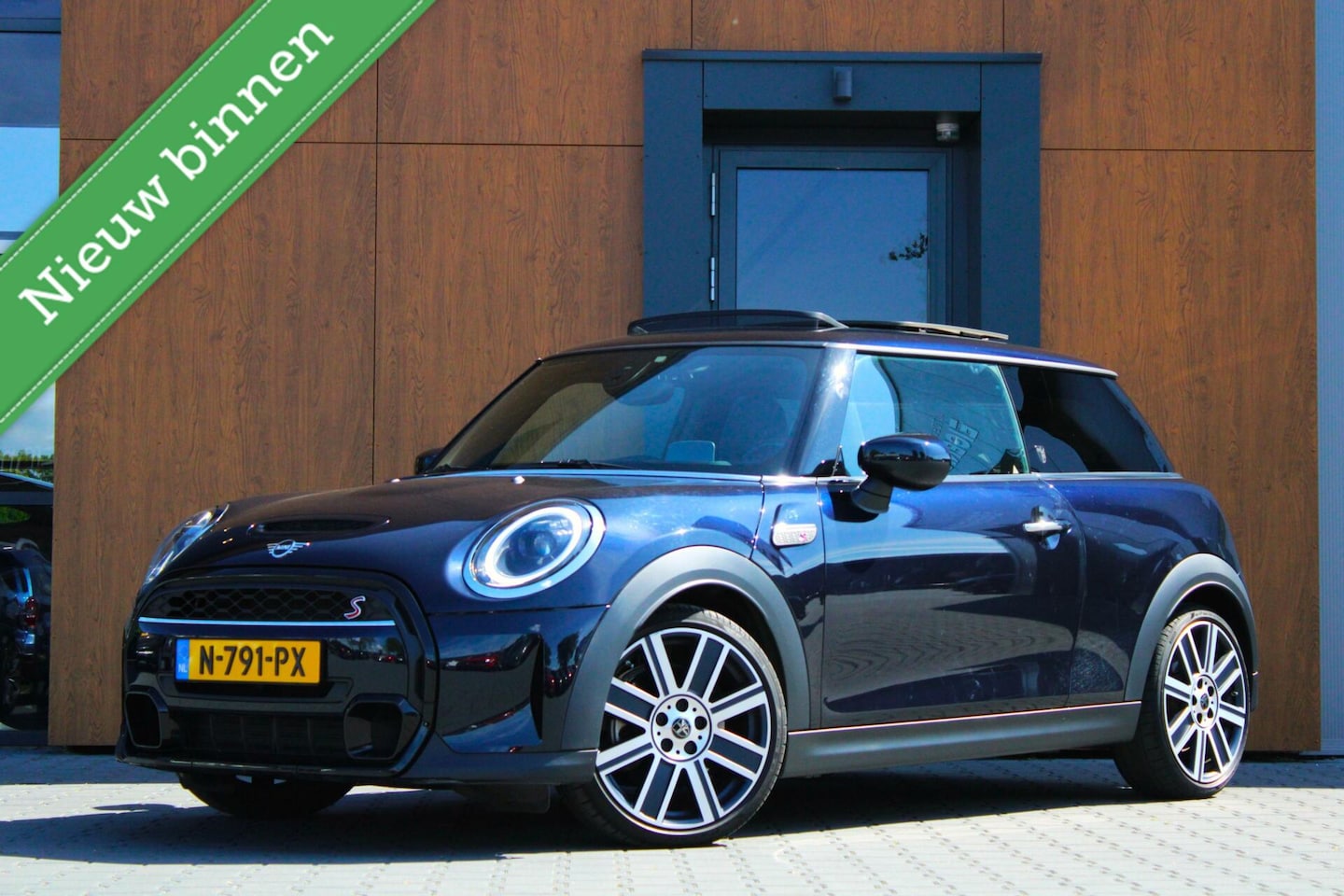 MINI Cooper S - 2.0 Yours | Pano | Camera - AutoWereld.nl