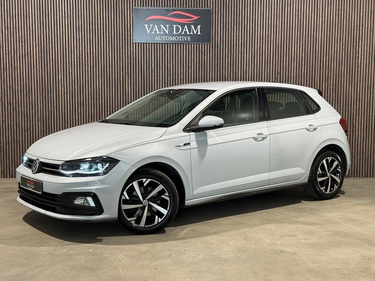 Volkswagen Polo - 1.6 TDI R-Line 2019 DSG LED CAR-PLAY CRUISE CLIMA - AutoWereld.nl