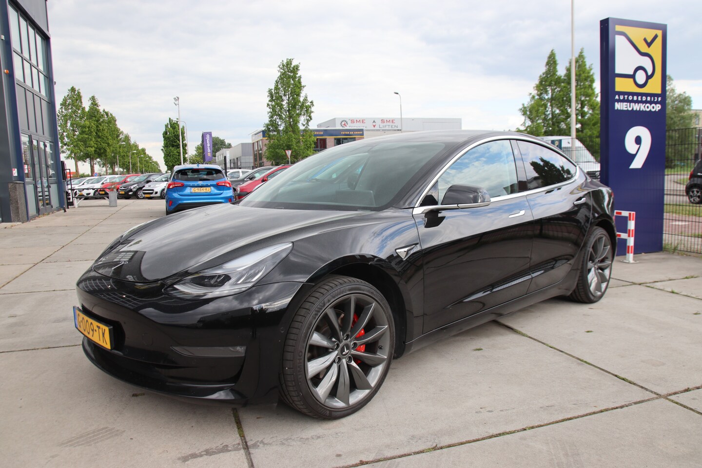 Tesla Model 3 - Long Range RWD Long Range AWD 75 kWh 476pk, Leder, Pano, Autopilot, Performance velgen Lente aanbieding! - AutoWereld.nl