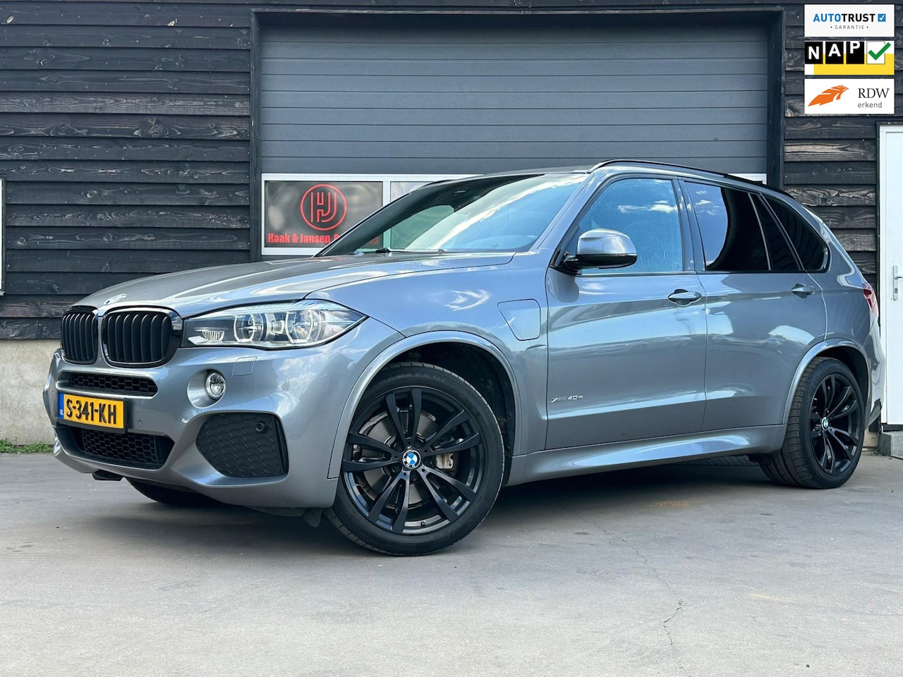 BMW X5 - XDrive40e iPerformance High Executive M-sport - Pano - AutoWereld.nl