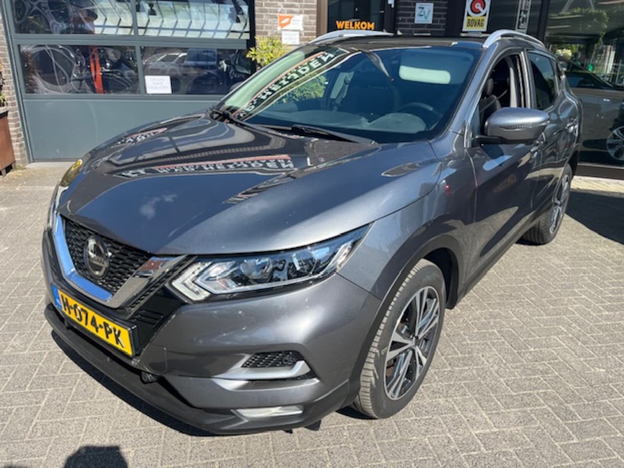 Nissan Qashqai - 1.3 DIG-T Connecta Panoramadak - AutoWereld.nl