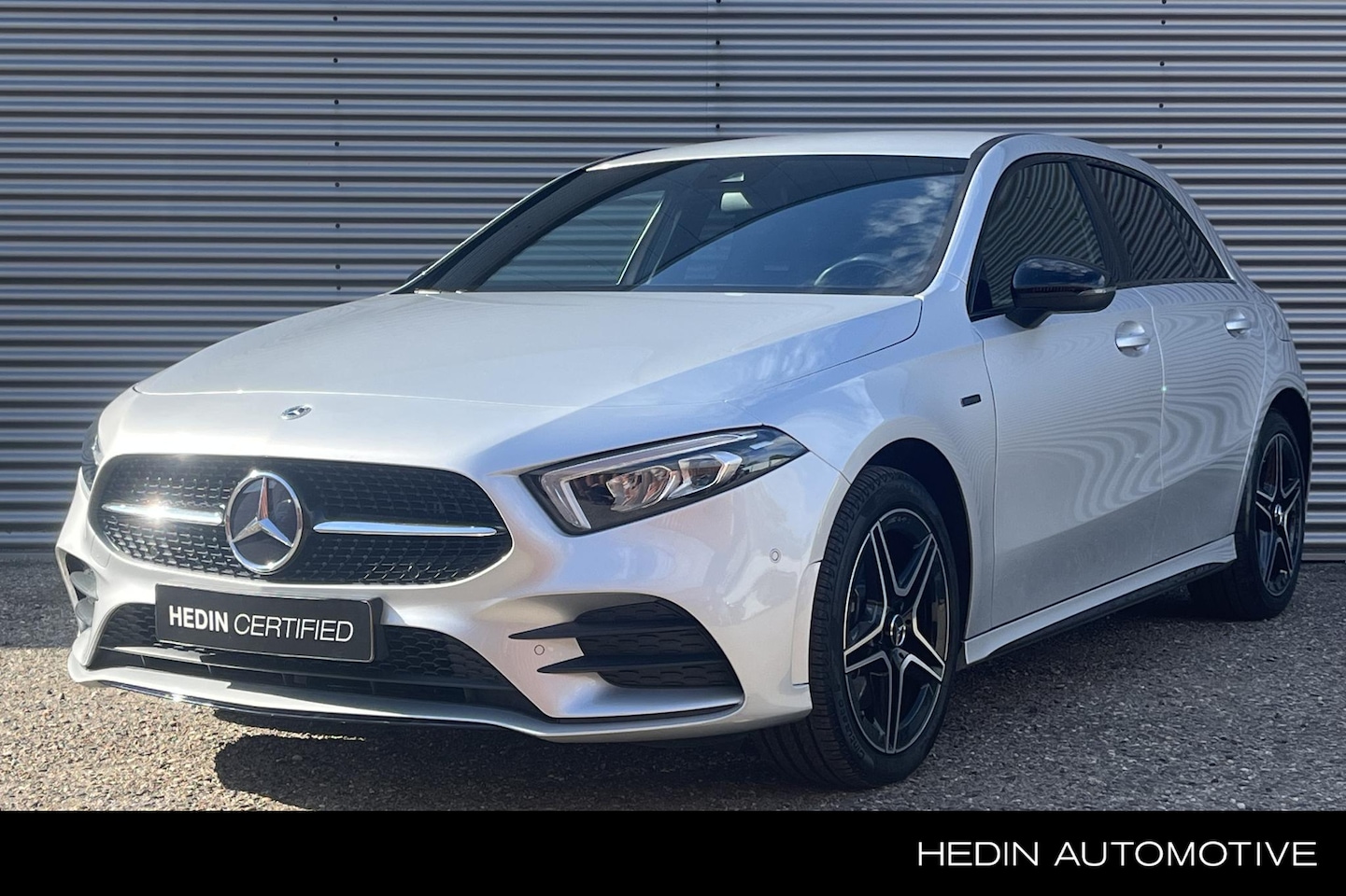 Mercedes-Benz A-klasse - 250 e Business Solution AMG Limited Standkachel / Afneembare trekhaak / Cruise Control / 1 - AutoWereld.nl