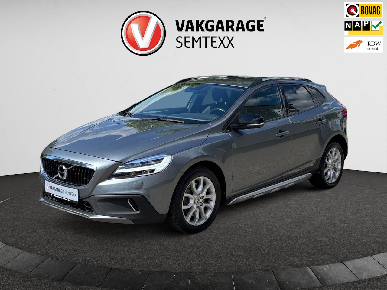 Volvo V40 Cross Country - 1.5 T3 Nordic+ | Automaat | Clima | Cruise | Navi | All-Season Banden | Stoelverwarming | - AutoWereld.nl
