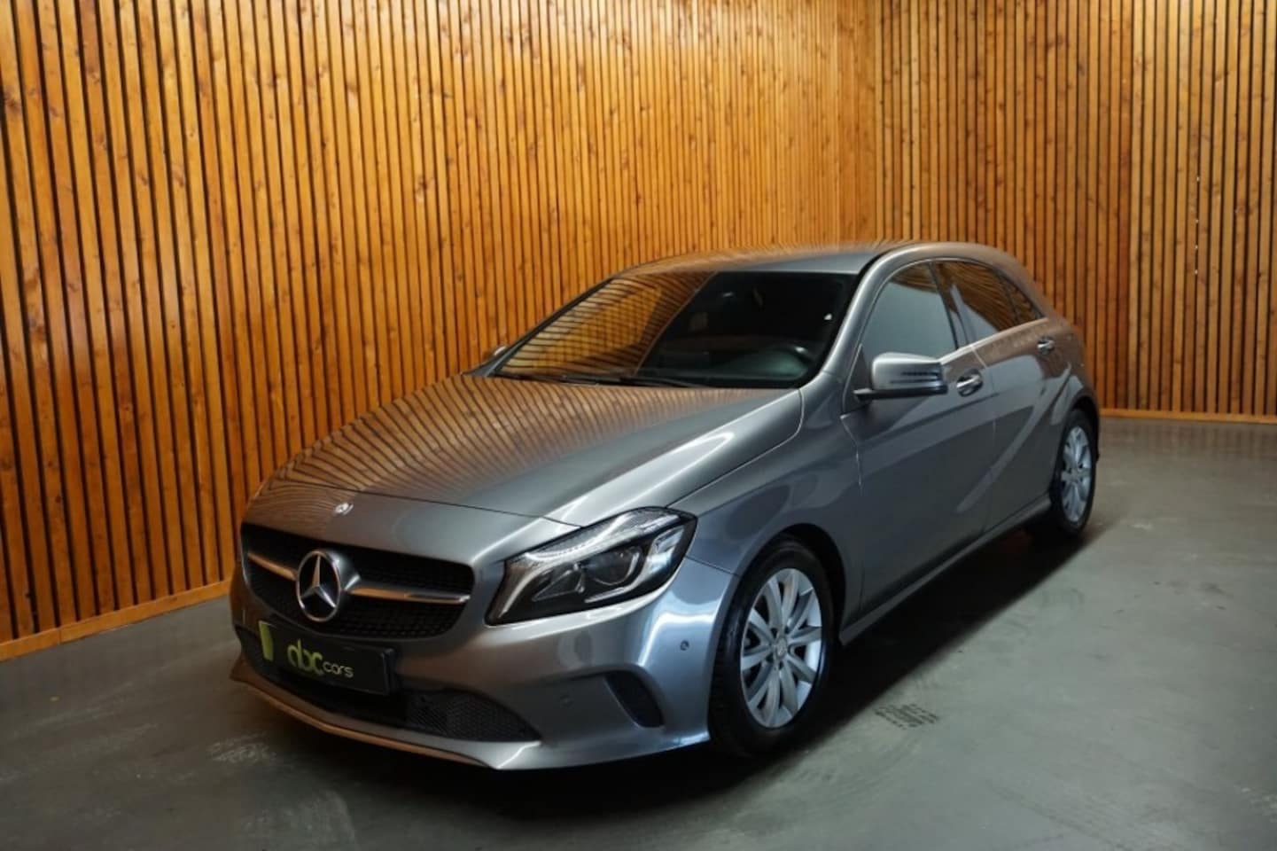 Mercedes-Benz A-klasse - A 180 LEASE EDITION AMBITION AUTOMAAT - AutoWereld.nl