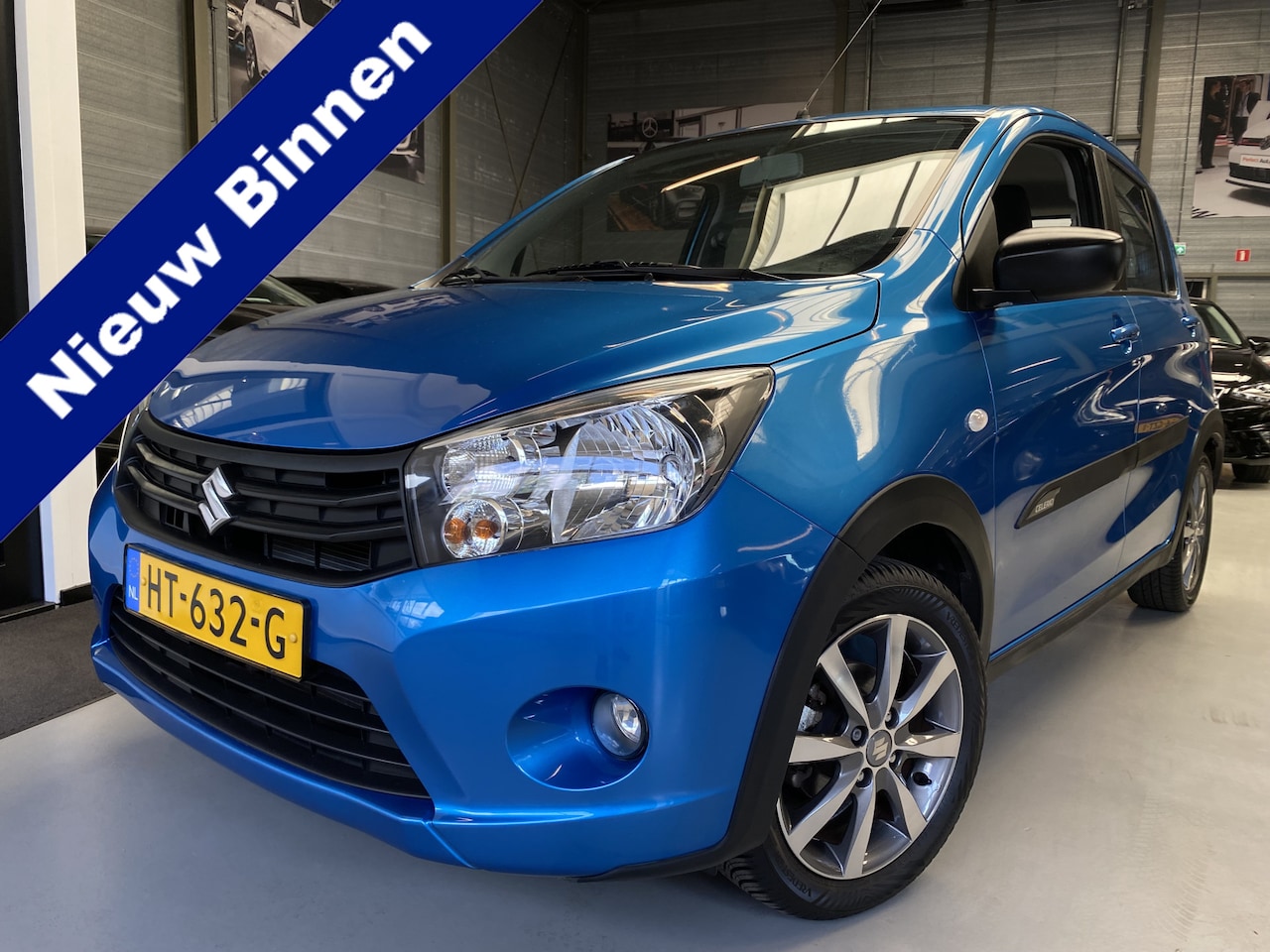 Suzuki Celerio - 1.0 Comfort Automaat, Lichtmetalen velgen - AutoWereld.nl