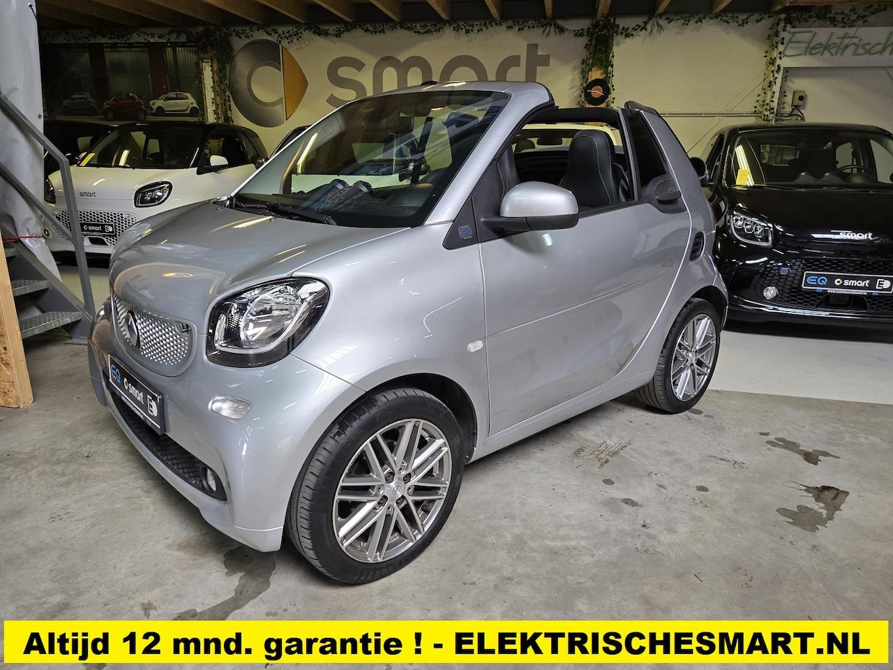 Smart Fortwo cabrio - EQ Comfort PLUS - Leder - winterpakket - 22 kWh snellader etc etc - AutoWereld.nl