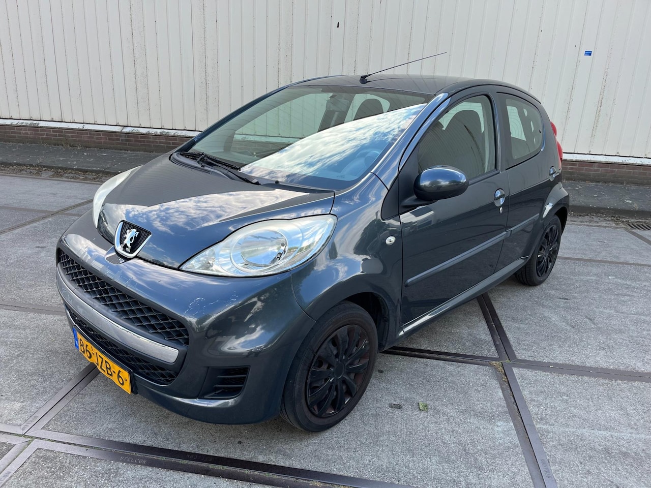 Peugeot 107 - 1.0-12V Sublime export - AutoWereld.nl