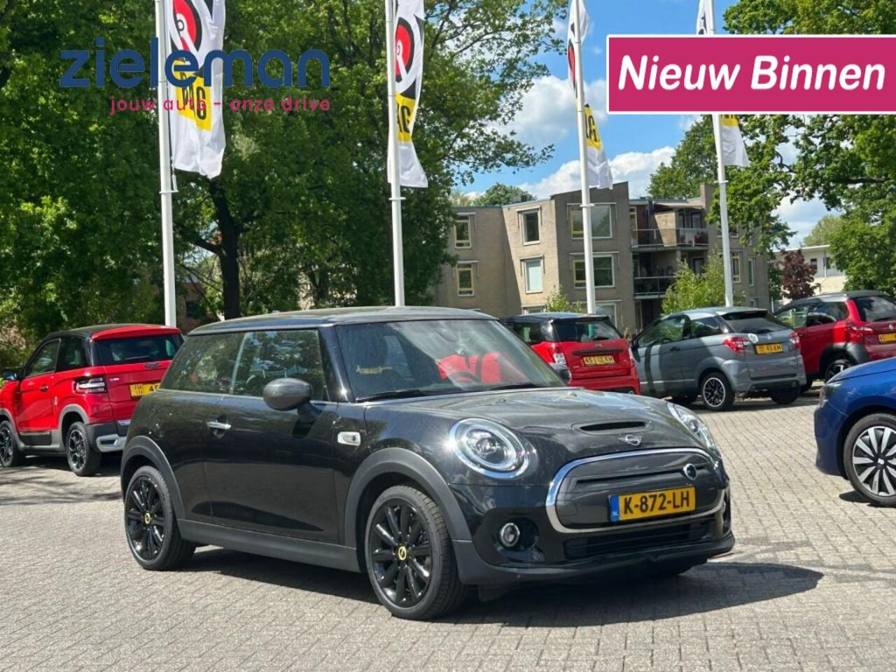 MINI Mini-Electric - Essential 33 kWh - Half Leer, Cruise, Navi, Stoelverw. - AutoWereld.nl