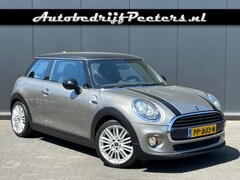 MINI Cooper - 1.5 Cooper JCW stuur Sportstoelen Navi Cruise NL-auto