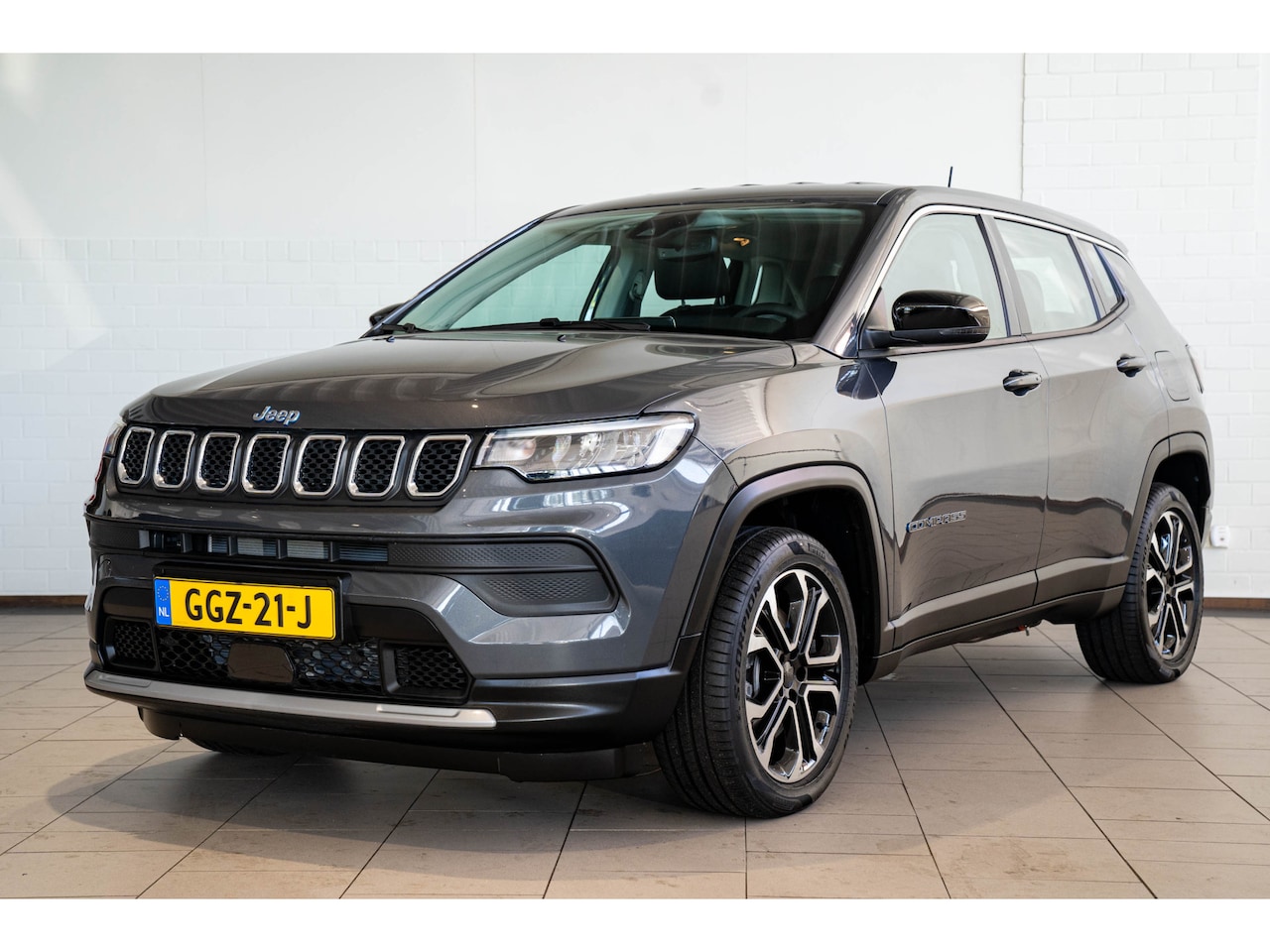 Jeep Compass - 4xe 190 Plug-in Altitude | Camera | Keyless Entry & Start | Stoel en Stuurverwarming | - AutoWereld.nl