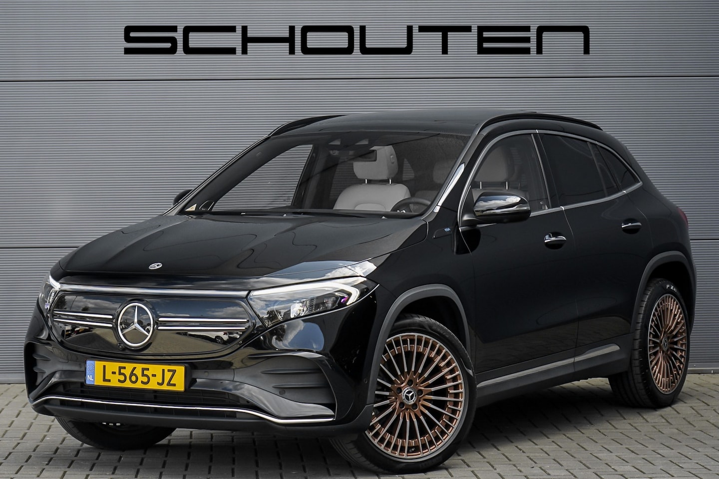 Mercedes-Benz EQA - 250 Edition 1 67 kWh AMG Pano Leder Distronic 20" 1e Eig - AutoWereld.nl