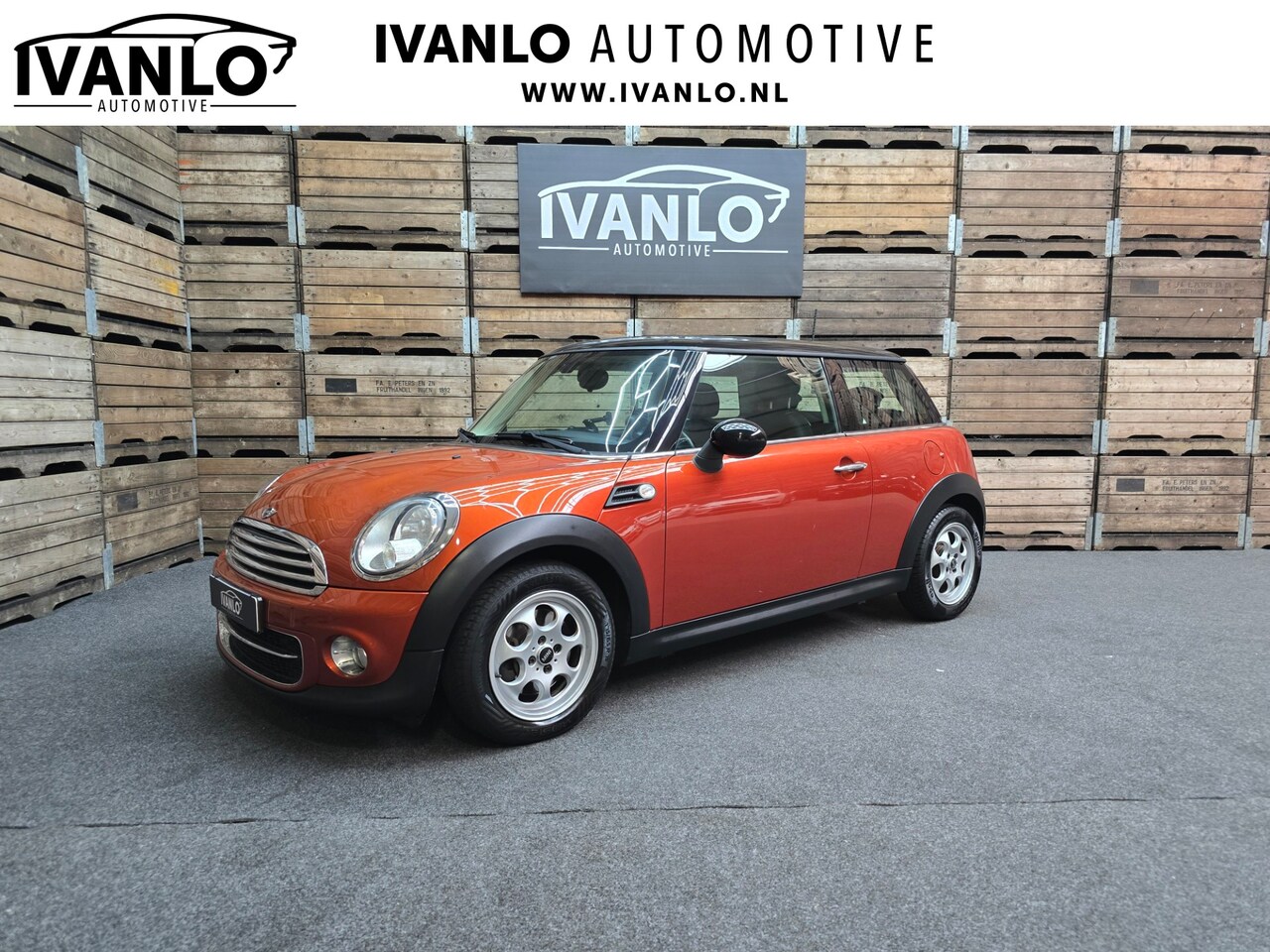 MINI Cooper - Mini 1.6 D Business Line Navi Airco Cruise Two Tone - AutoWereld.nl