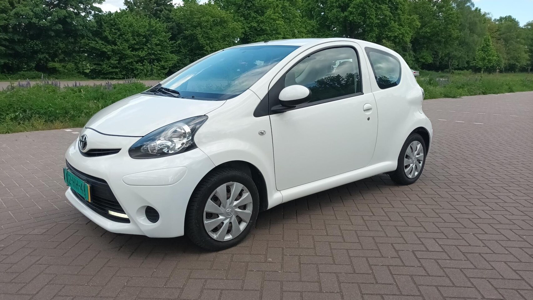 Toyota Aygo - 1.0 VVT-i Airco / Led / Apk 05-2027! - AutoWereld.nl