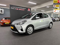 Toyota Yaris - 1.5 Hybrid Aspiration / NL-auto, Automaat, Navi, Airco, Bluetooth
