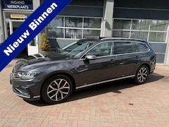 Volkswagen Passat Variant - 1.4 TSI PHEV GTE Business Panoramadak Trekhaak Navigatie Apple Carplay/Android Auto Camera