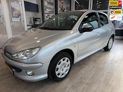 Peugeot 206 - 1.4 Air-line 3