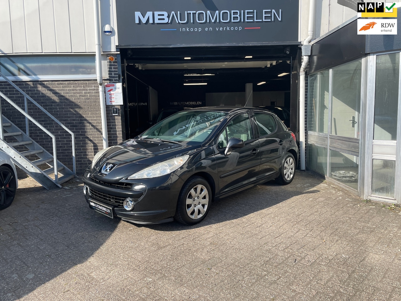 Peugeot 207 - 1.6 VTi XS/1 Jaar APK/Trekhaak/Airco/NAP/Onderhoudsboekje!! - AutoWereld.nl