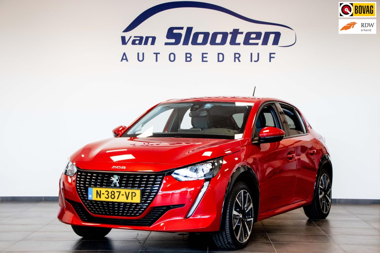 Peugeot e-208 - EV Active 50 kWh| Volledig Elektrisch|Navi| Cruise | Zeer mooie kleur en Uitvoering - AutoWereld.nl