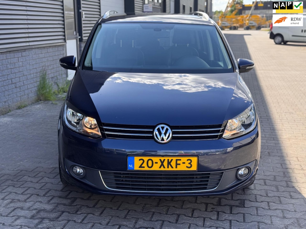 Volkswagen Touran - 1.2 TSI Comfortline BlueMotion 1.2 TSI Comfortline BlueMotion - AutoWereld.nl