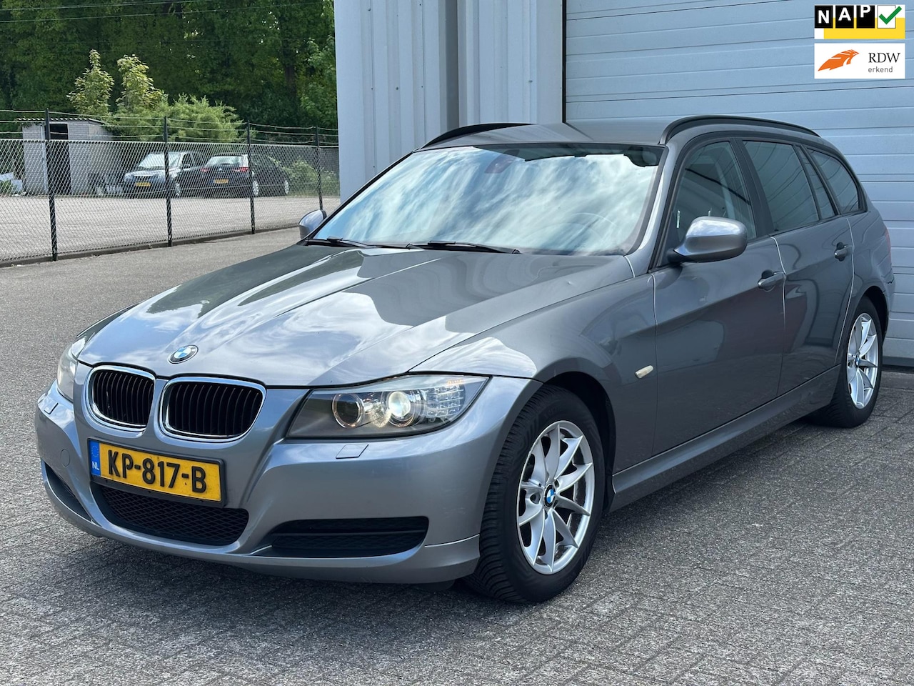 BMW 3-serie Touring - 316d 316d, Climate, Cruise, Navi, Xenon, Trekhaak ! - AutoWereld.nl