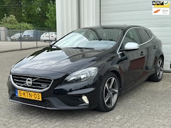 Volvo V40 - 1.6 D2 R-Design, Navi, Panodak, Climate, Cruise, NAP