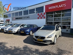 Volvo V40 Cross Country - 1.5 T3 Polar+ Luxury