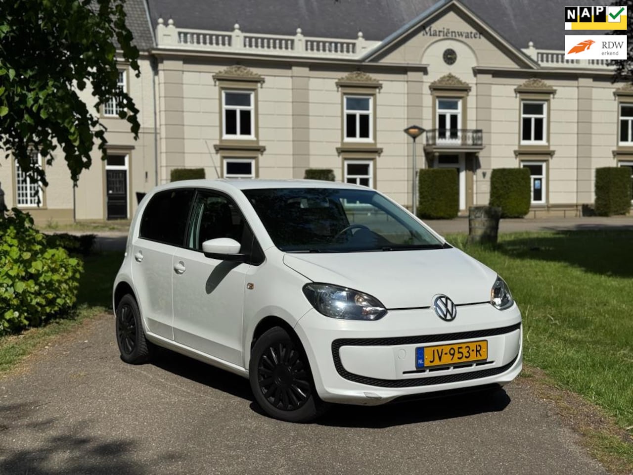 Volkswagen Up! - 1.0 move up! BlueMotion | Airco | Elek. pakket | NAP - AutoWereld.nl
