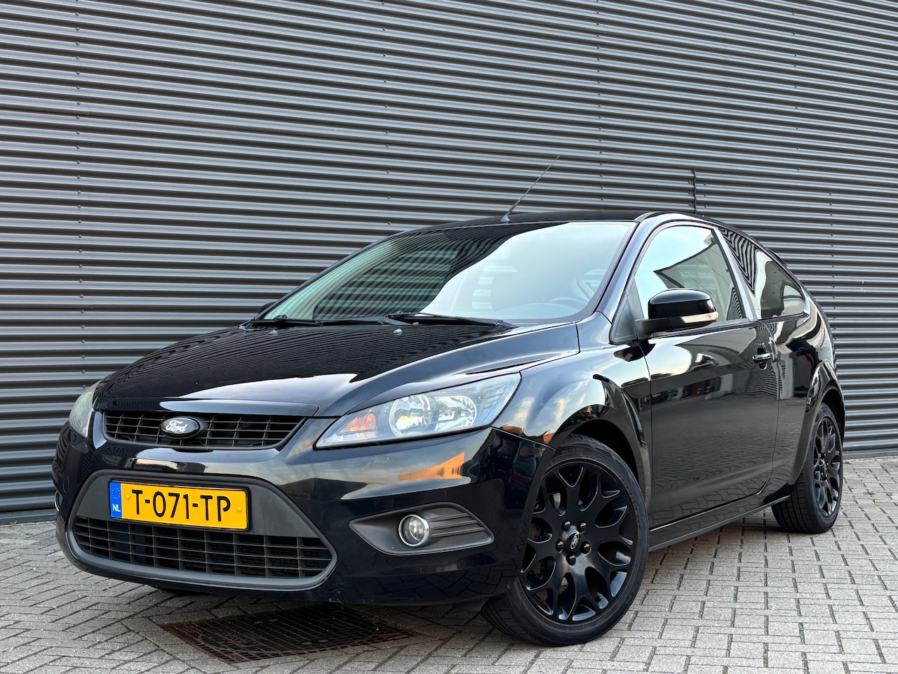 Ford Focus - 1.6-16V Trend Met Apple Carplay Navigatie, Airconditioning en Bluetooth - AutoWereld.nl