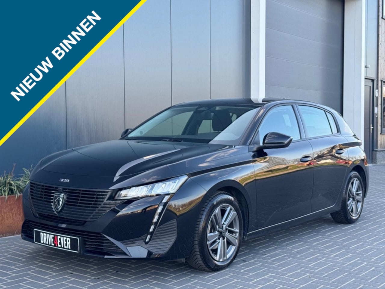 Peugeot 308 - 1.2 PureTech Allure 2023 NAVI PDC SPORTVELGEN CR CONTROL CLIMATE - AutoWereld.nl