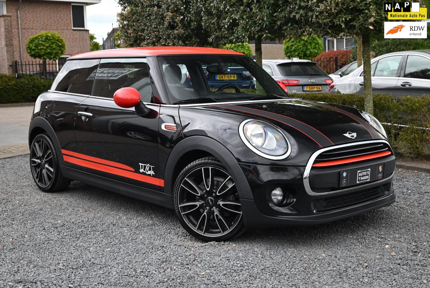 MINI John Cooper Works - Mini 1.2 One Pepper Business JCW Airco Stoelverwarming Cruise Navi 18'' - AutoWereld.nl