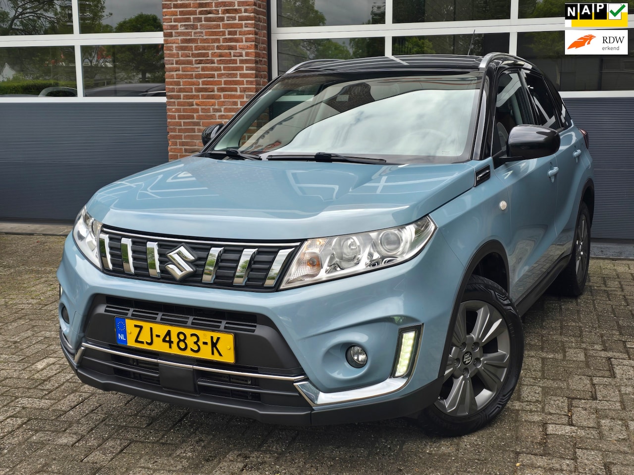 Suzuki Vitara - 1.0 Boosterjet Select Nap |Camera |Navi |Cruise |Trekhaak - AutoWereld.nl