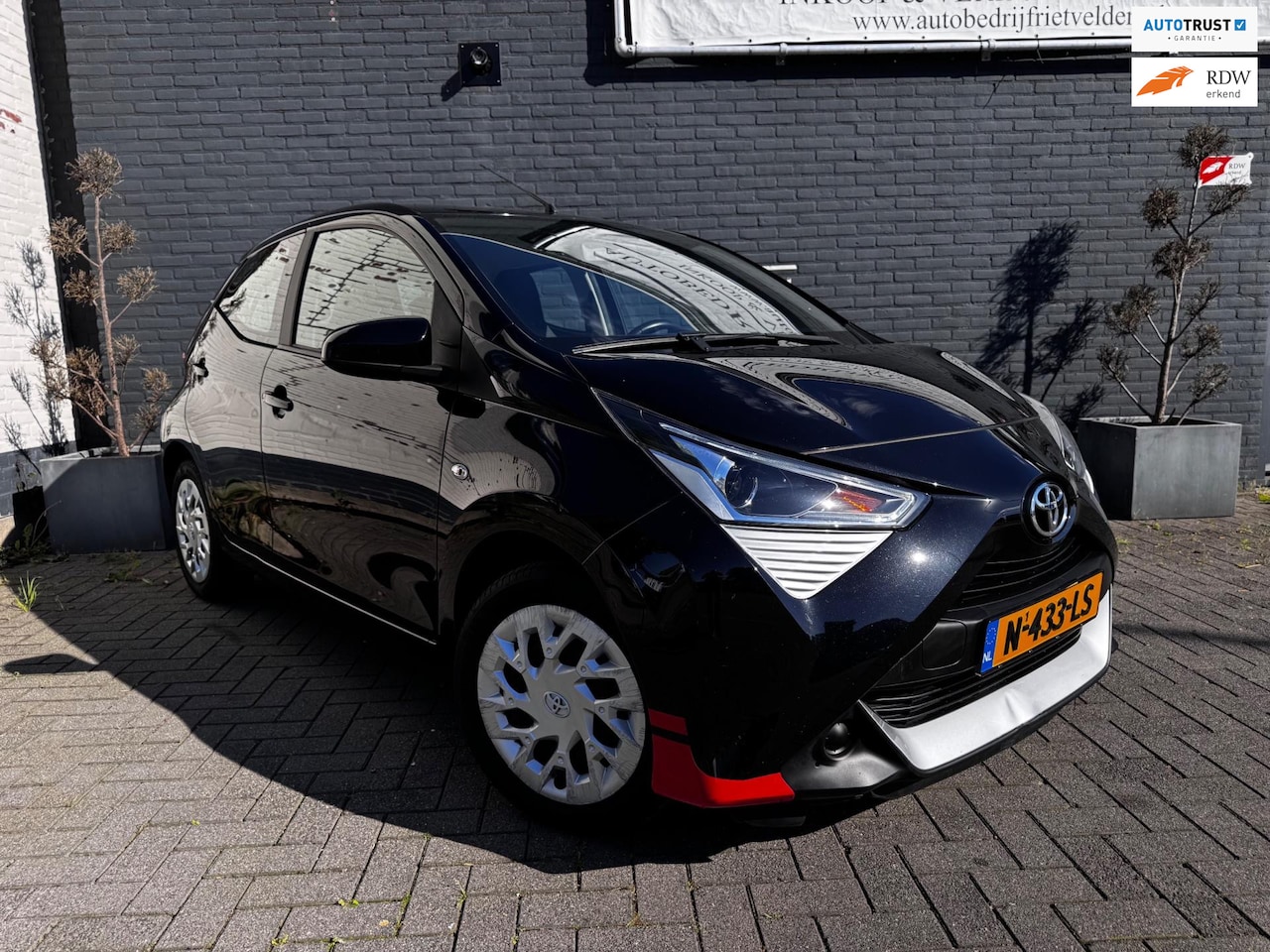 Toyota Aygo - 1.0 VVT-i x-play Camera CarPlay! Inruil mogelijk! - AutoWereld.nl