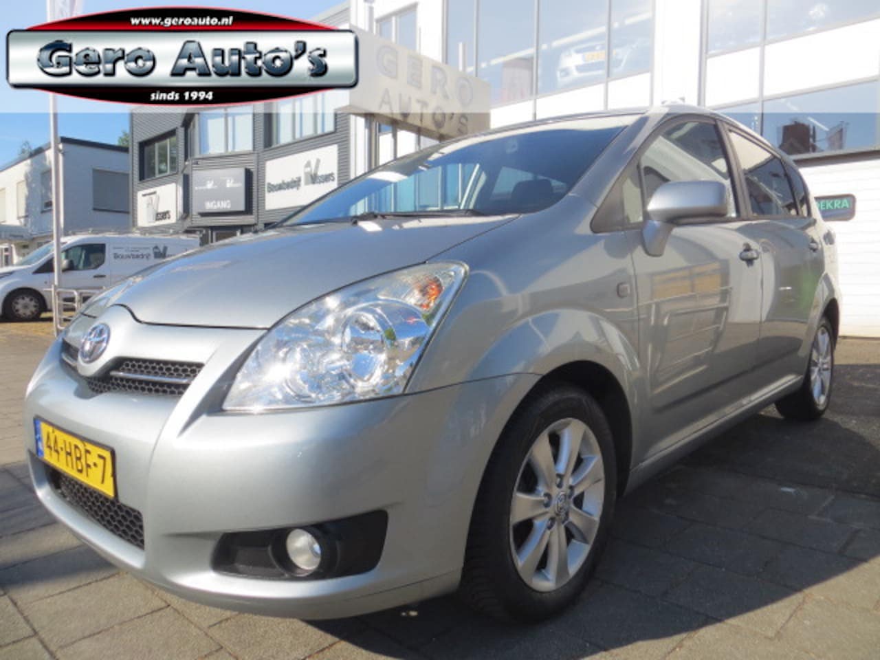 Toyota Verso - 1.6 VVT-i Luna nl-auto nw koppeling ,airco ecc,trekhaak,camera - AutoWereld.nl