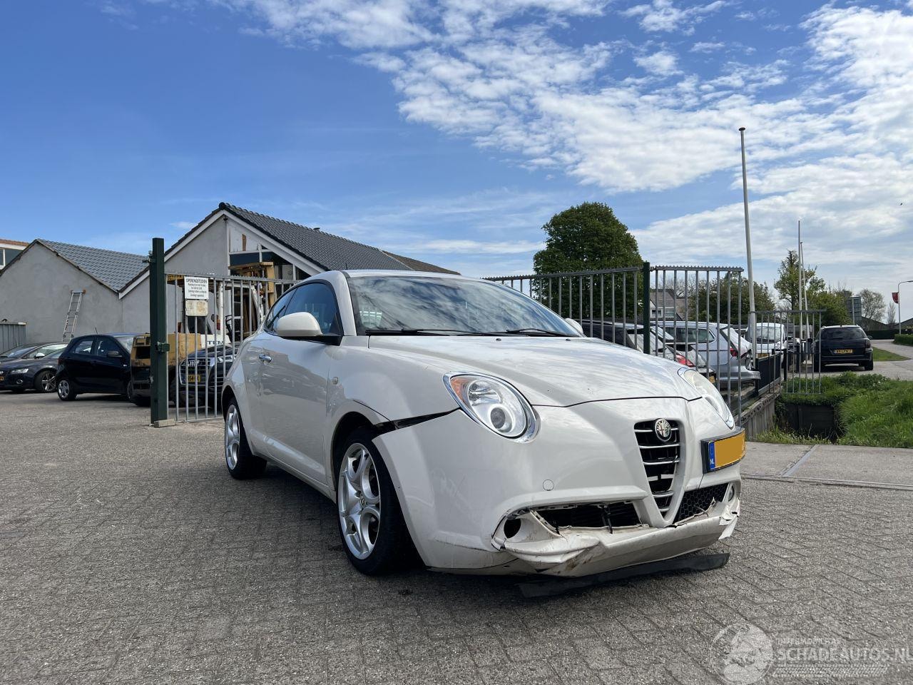 Alfa Romeo MiTo - 1.3 JTDm ECO Distinctive 1.3 JTDm ECO Distinctive - AutoWereld.nl